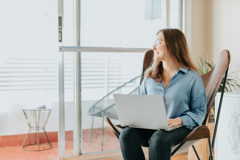 10 façons de pratiquer la pleine conscience pendant votre journée de travail