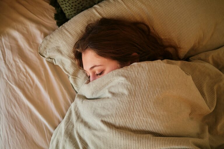 7 Habitudes Transformantes Pour Un Sommeil Plus Profond et Réparateur