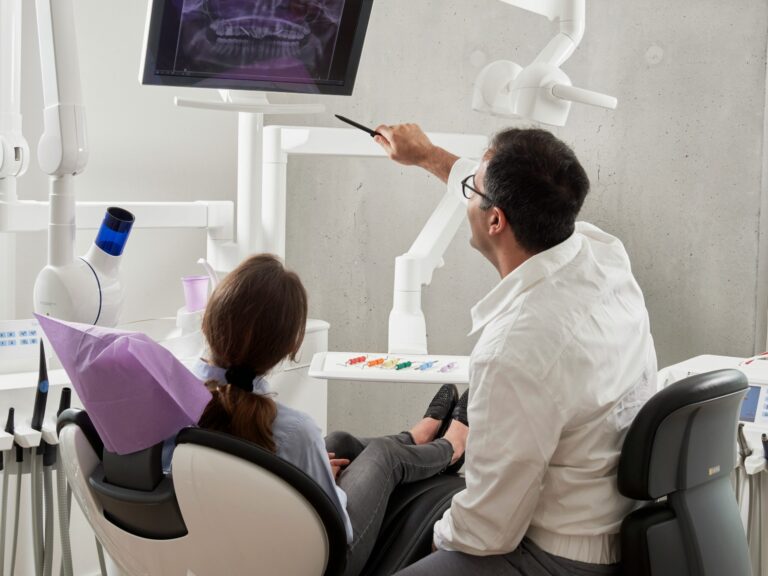 Comment surmonter votre peur du dentiste (et enfin donner la priorité à votre sourire)