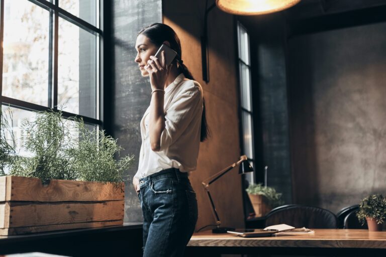 Comment les jeunes entrepreneurs peuvent développer leurs projets de manière plus intelligente et plus rapide.